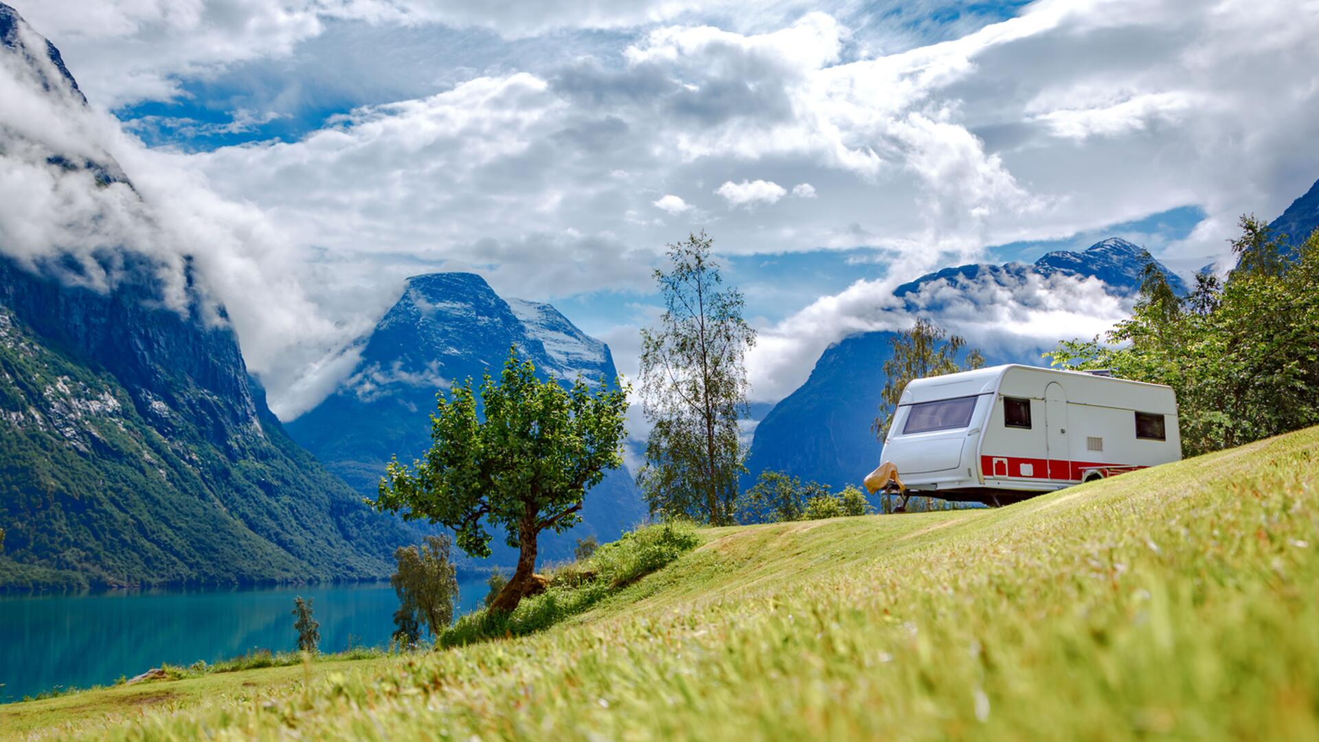 Campingvogn på tur