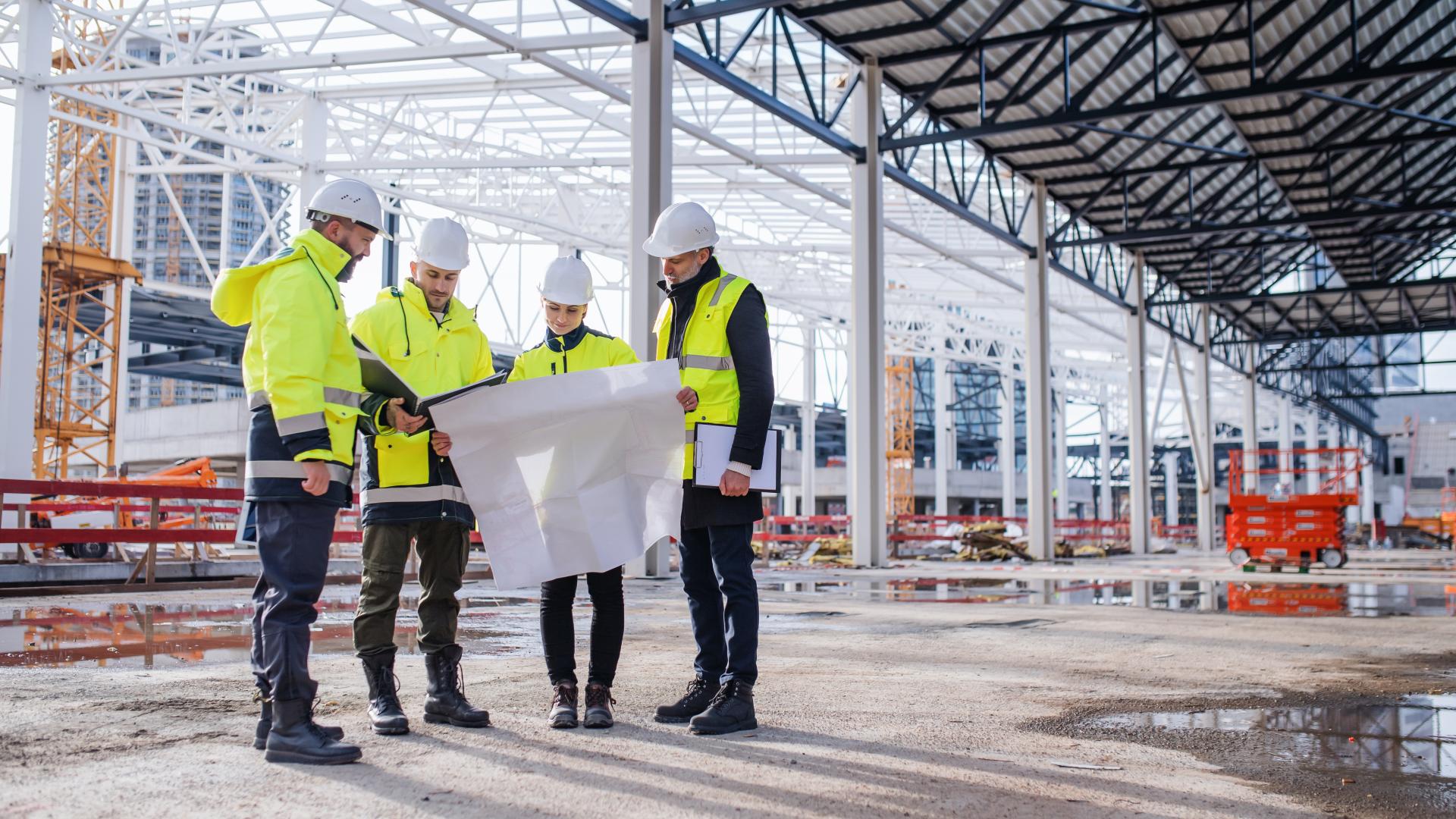 Prosjektledere på industriområde